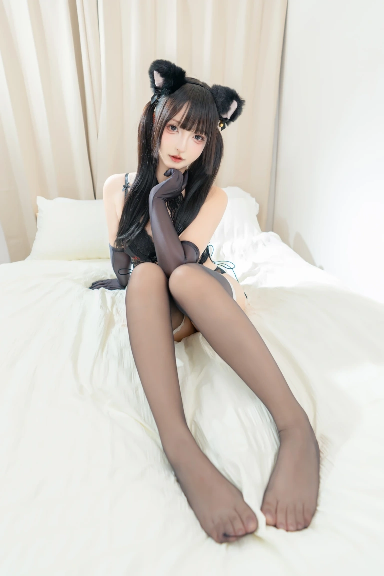 神楽坂真冬《第五季 序号64：《黑猫诱惑》》主题写真：75张全套美图，含2个视频