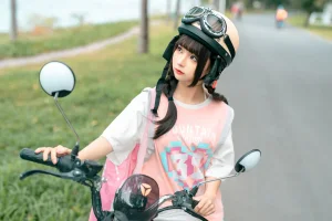 蠢沫沫《小电车》主题写真：120张全套美图