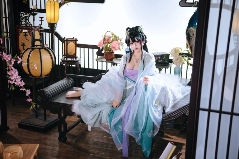 日奈娇(椎名莜)《师姐》主题写真：187张全套美图，含5个视频