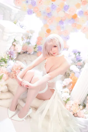 星之迟迟《2023年3月计划C FGO 玛修婚纱》主题写真：78张全套美图，含1个视频