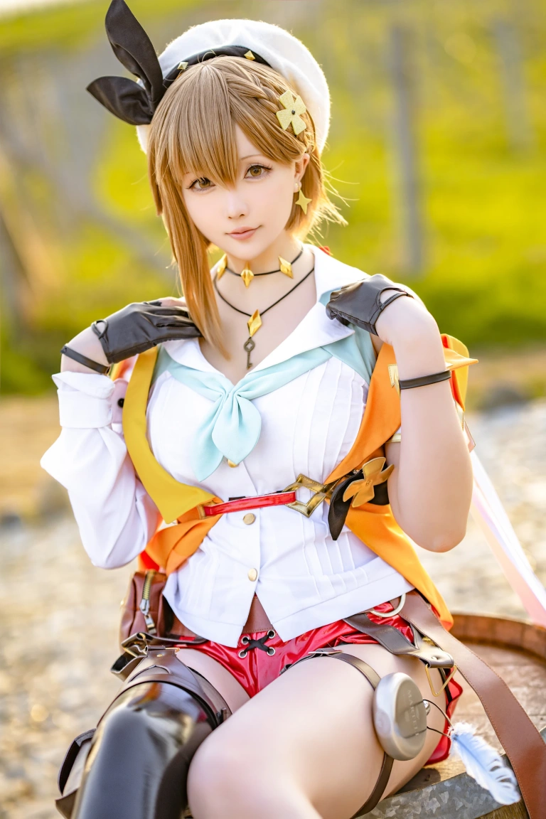 星之迟迟《2023年4月计划A 莱莎的炼金工坊2 莱莎》主题写真：38张全套美图