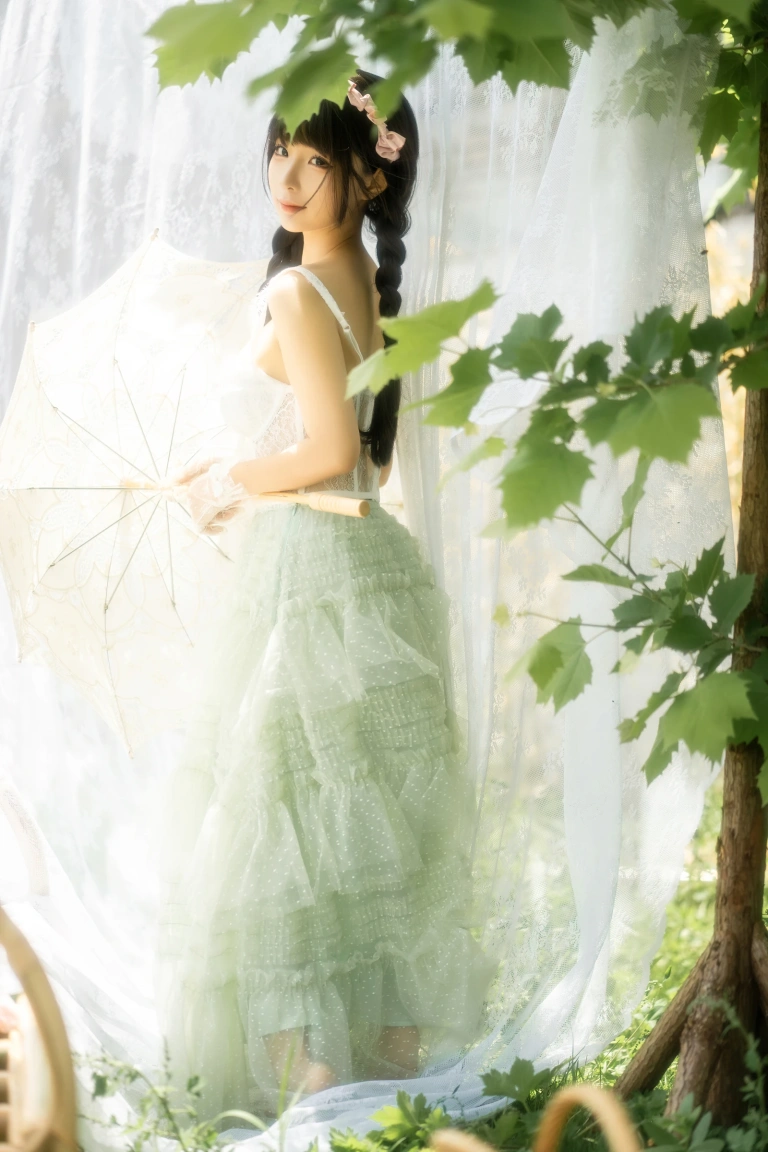 蠢沫沫《春》主题写真：20张全套美图