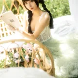 蠢沫沫《春》主题写真：20张全套美图