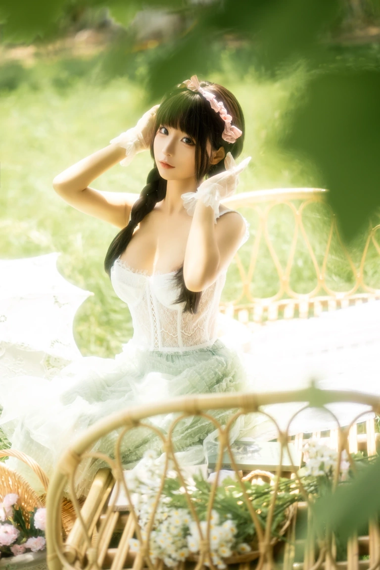 蠢沫沫《春》主题写真：20张全套美图