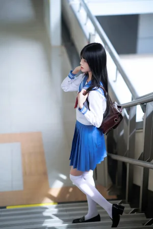 桜桃喵《地铁jk》主题写真：33张全套美图