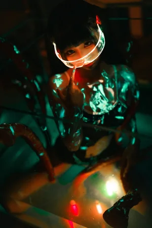 蠢沫沫《深渊》主题写真：17张全套美图