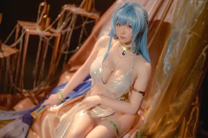 星之迟迟《2023年4月计划C Nikke 胜利女神 海伦》主题写真：77张全套美图，含1个视频