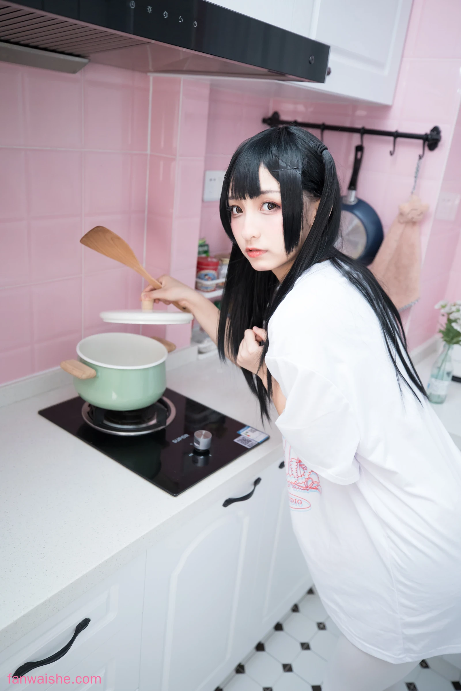 神楽坂真冬 神楽坂真冬 NO.20 - 第二季 序号1：《魔法を使えないの日常》