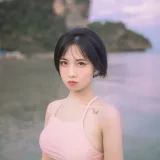 念雪《粉色泳衣》主题写真：30张全套美图