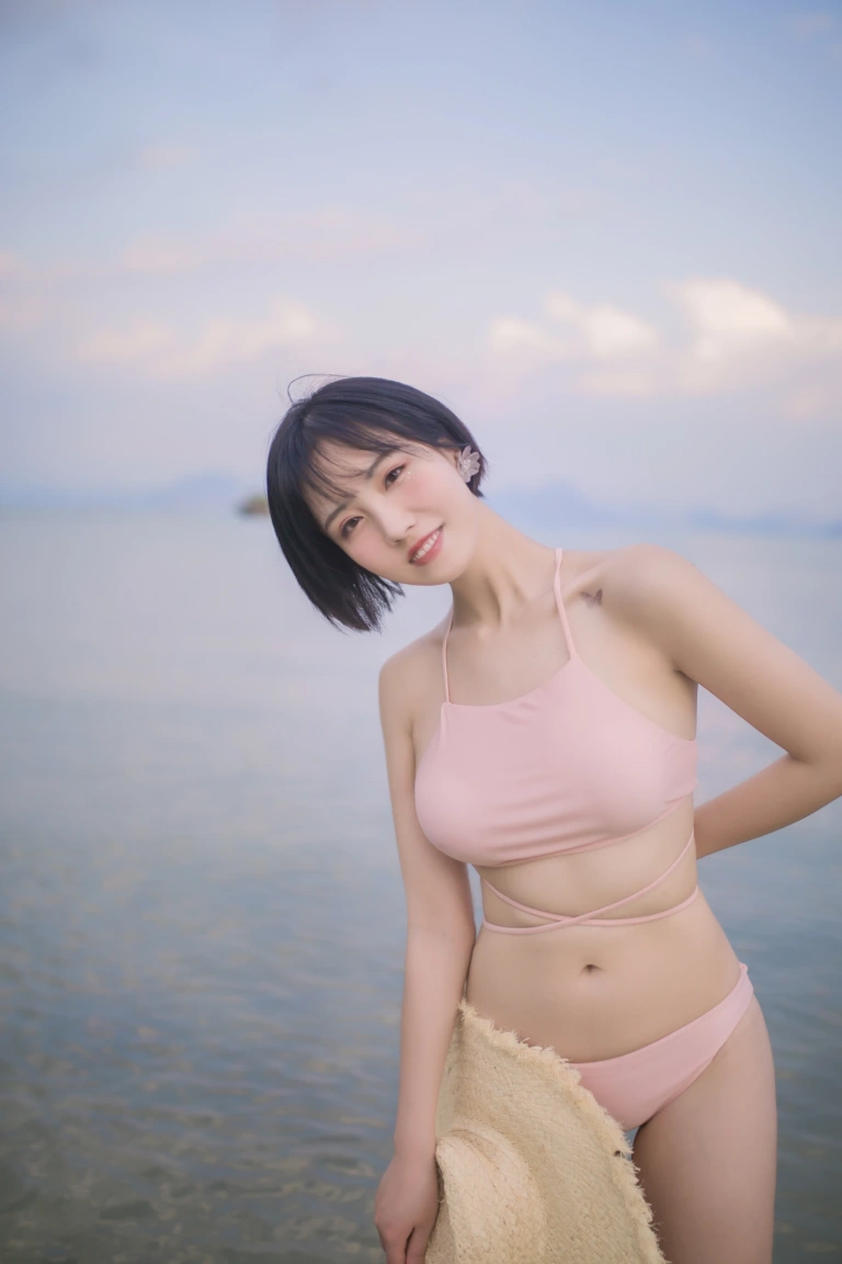 念雪《粉色泳衣》主题写真：30张全套美图