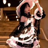 桜桃喵《星愈》主题写真：16张全套美图