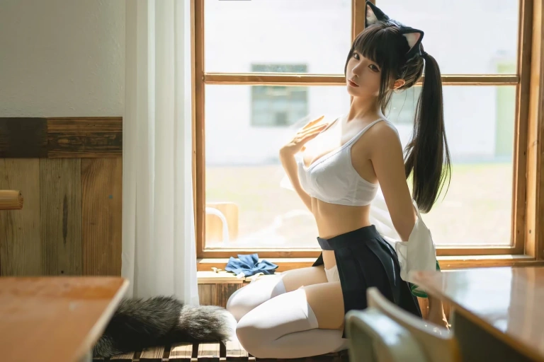 蠢沫沫《关于我学妹是个猫娘这件事》主题写真：22张全套美图