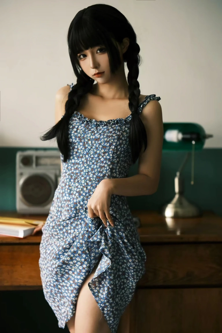 蠢沫沫《往事回忆》主题写真：20张全套美图