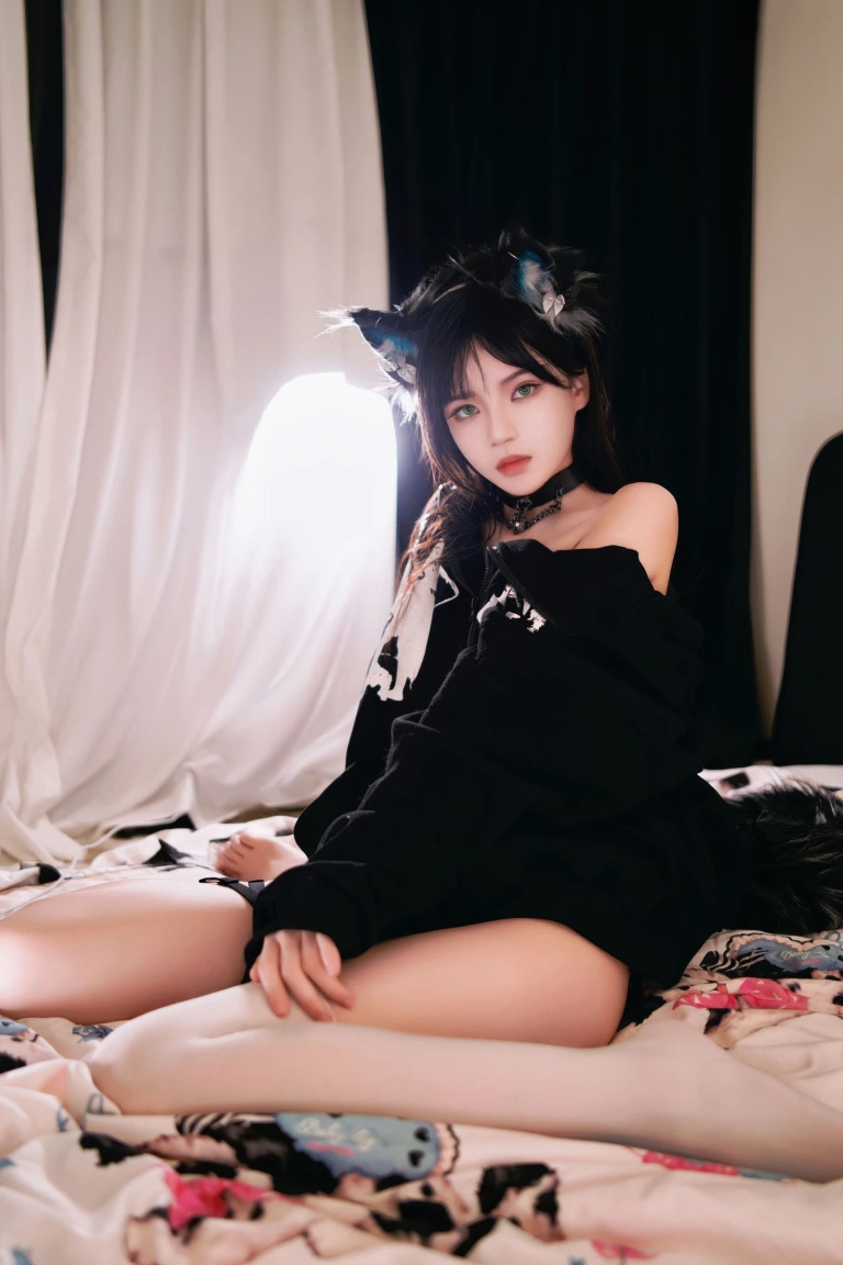 桜桃喵《缅因猫猫（a+b）》主题写真：47张全套美图