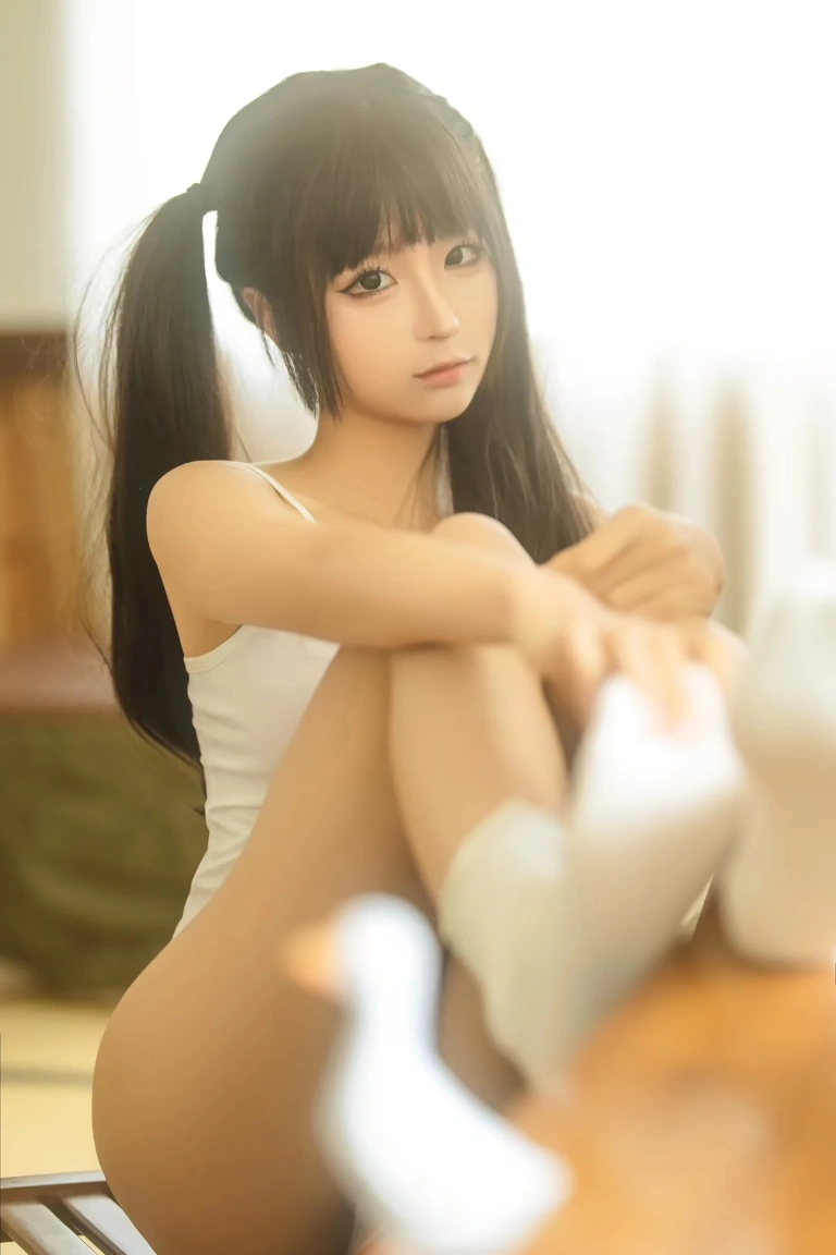 蠢沫沫《假日》主题写真：28张全套美图