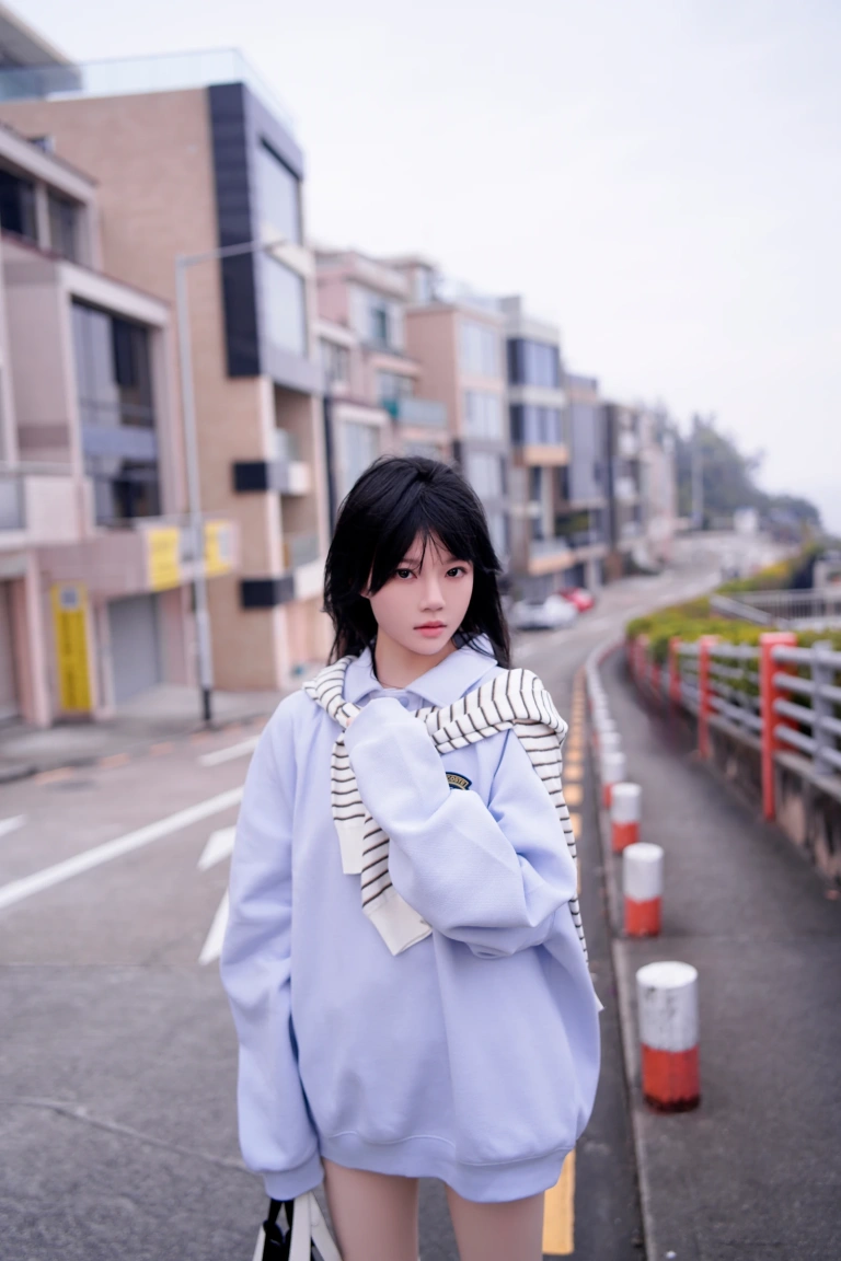 桜桃喵《蓝》主题写真：20张全套美图