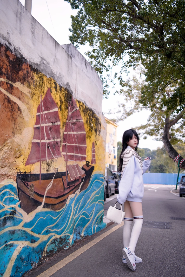 桜桃喵《蓝》主题写真：20张全套美图