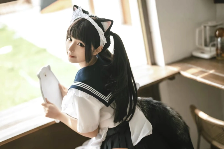 蠢沫沫《猫猫女仆》主题写真：23张全套美图