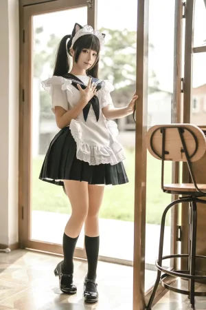蠢沫沫《猫猫女仆》主题写真：23张全套美图