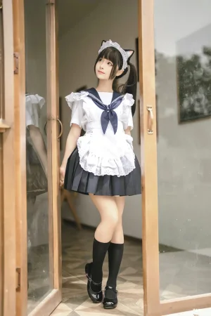 蠢沫沫《猫猫女仆》主题写真：23张全套美图