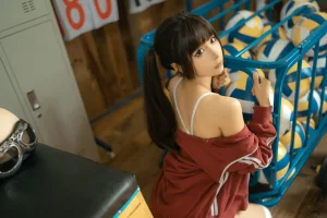蠢沫沫《课间》主题写真：30张全套美图