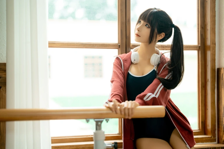 蠢沫沫《课间》主题写真：30张全套美图