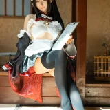 蠢沫沫《牛牛女仆》主题写真：15张全套美图