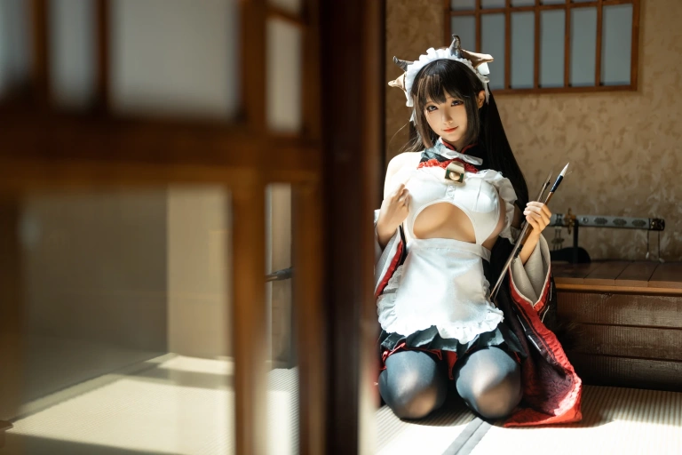 蠢沫沫《牛牛女仆》主题写真：15张全套美图