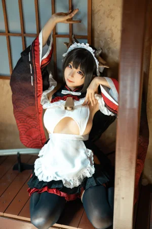 蠢沫沫《牛牛女仆》主题写真：15张全套美图