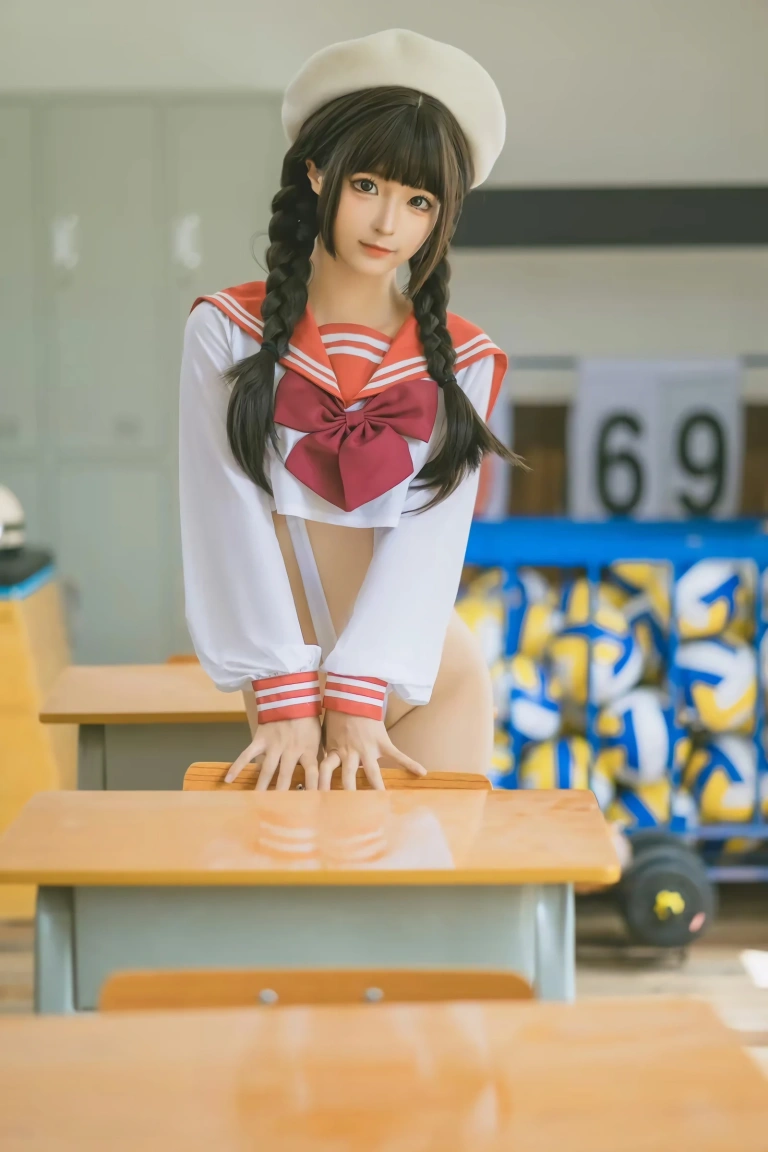 蠢沫沫《小春日和》主题写真：14张全套美图