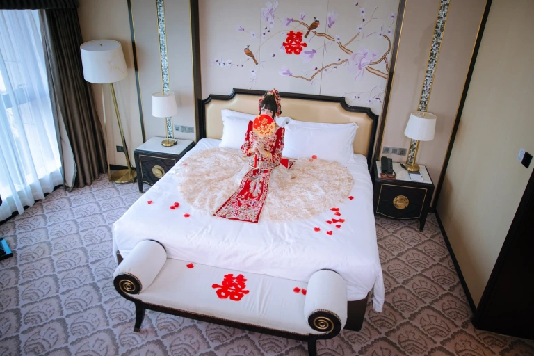 日奈娇(椎名莜)《洞房花烛》主题写真：190张全套美图，含5个视频