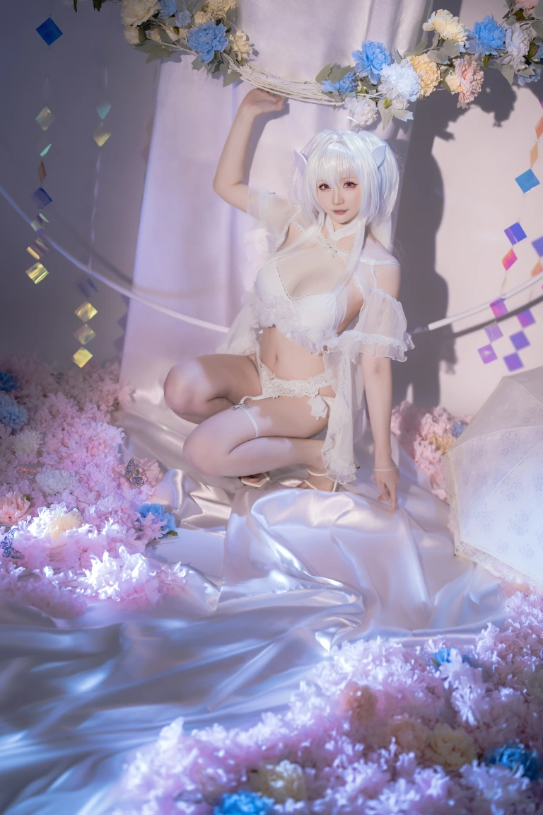 星之迟迟《2023年8月计划A FGO 阿瓦隆女士》主题写真：33张全套美图