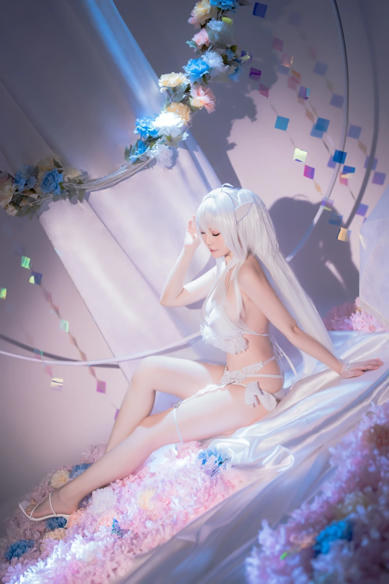 星之迟迟《2023年8月计划A FGO 阿瓦隆女士》主题写真：33张全套美图