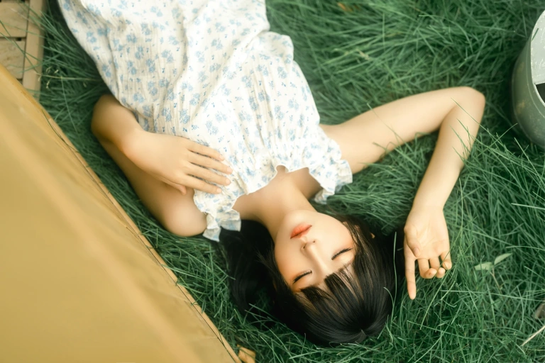 蠢沫沫《木箱》主题写真：19张全套美图