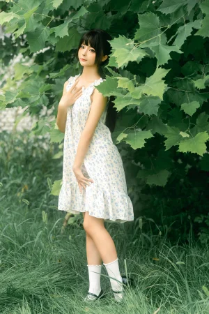 蠢沫沫《木箱》主题写真：19张全套美图