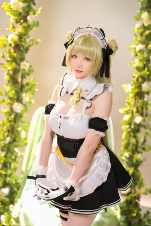 星之迟迟《2023年8月计划B NIKKE 索达》主题写真：109张全套美图，含2个视频