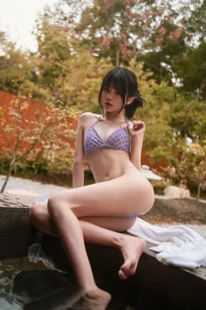 桜桃喵《紫色韵味》主题写真：24张全套美图