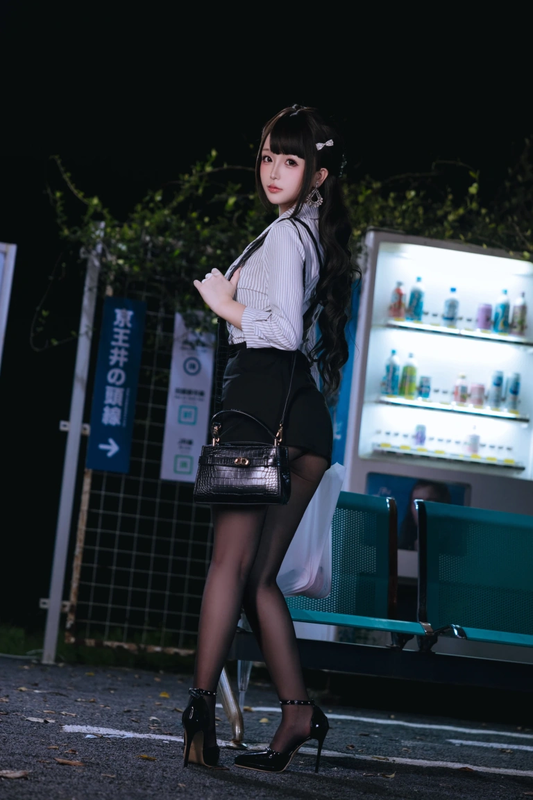 日奈娇(椎名莜)《下班的OL》主题写真：188张全套美图，含6个视频