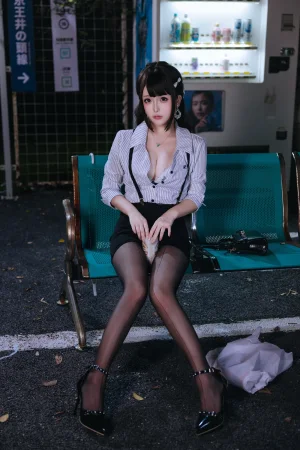 日奈娇(椎名莜)《下班的OL》主题写真：188张全套美图，含6个视频
