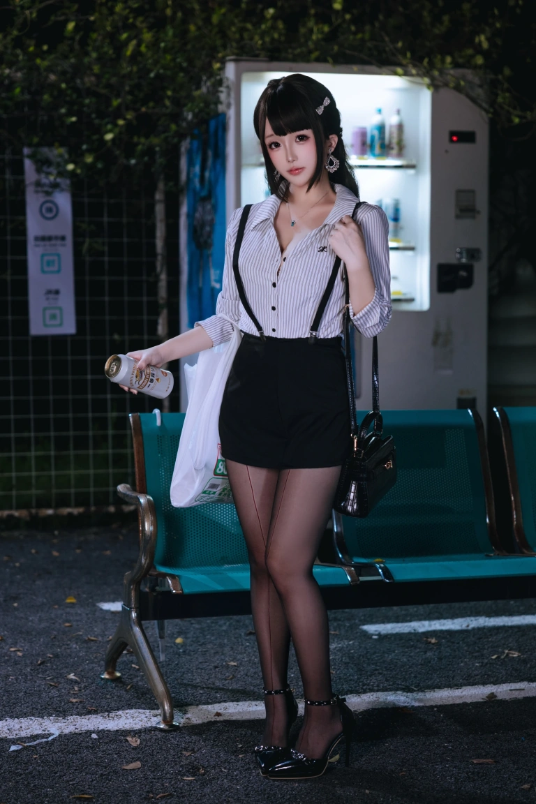 日奈娇(椎名莜)《下班的OL》主题写真：188张全套美图，含6个视频