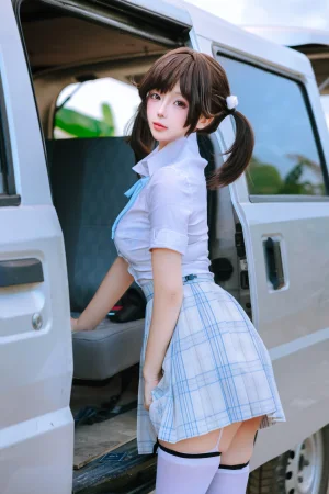 日奈娇(椎名莜)《女高》主题写真：195张全套美图，含5个视频