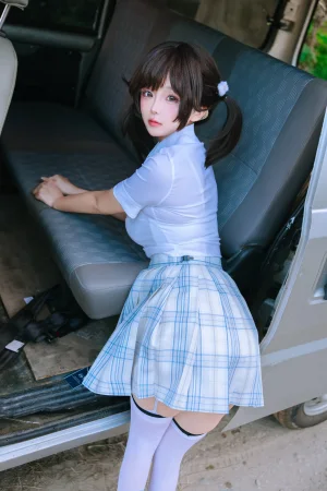 日奈娇(椎名莜)《女高》主题写真：195张全套美图，含5个视频