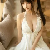 蠢沫沫《咖啡厅》主题写真：12张全套美图
