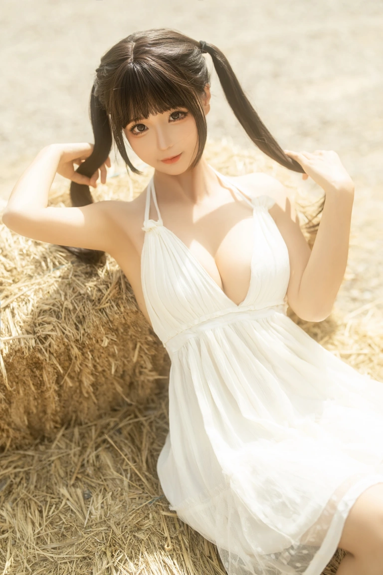 蠢沫沫《咖啡厅》主题写真：12张全套美图