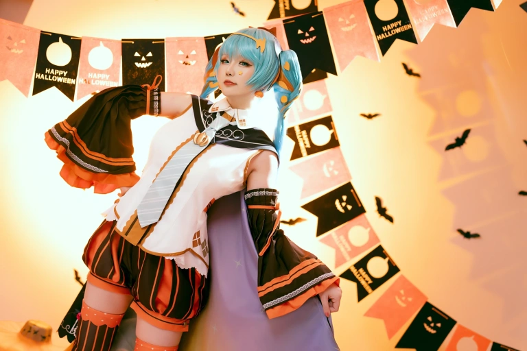 星之迟迟《2023年10月计划 赠品 万圣节MIKU》主题写真：53张全套美图