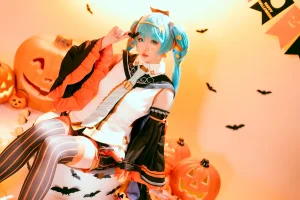 星之迟迟《2023年10月计划 赠品 万圣节MIKU》主题写真：53张全套美图