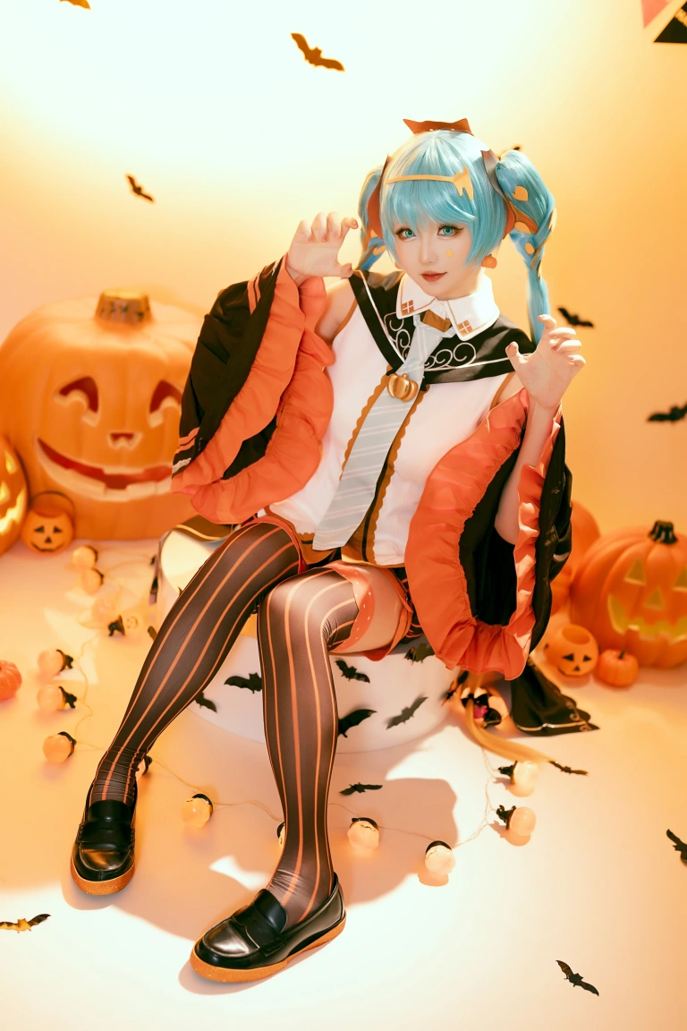 星之迟迟《2023年10月计划 赠品 万圣节MIKU》主题写真：53张全套美图