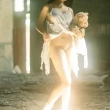 蠢沫沫《光》主题写真：28张全套美图