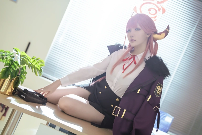 星之迟迟《2023年10月计划B 碧蓝档案-陆八魔爱露》主题写真：90张全套美图