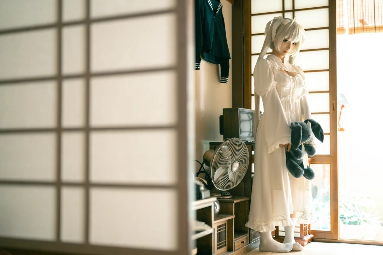 蠢沫沫《穹妹》主题写真：28张全套美图